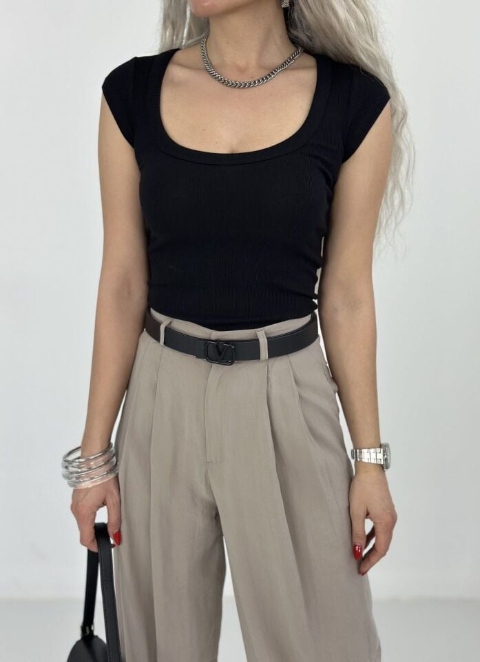 Siyah Kaşkorse U Yaka Body