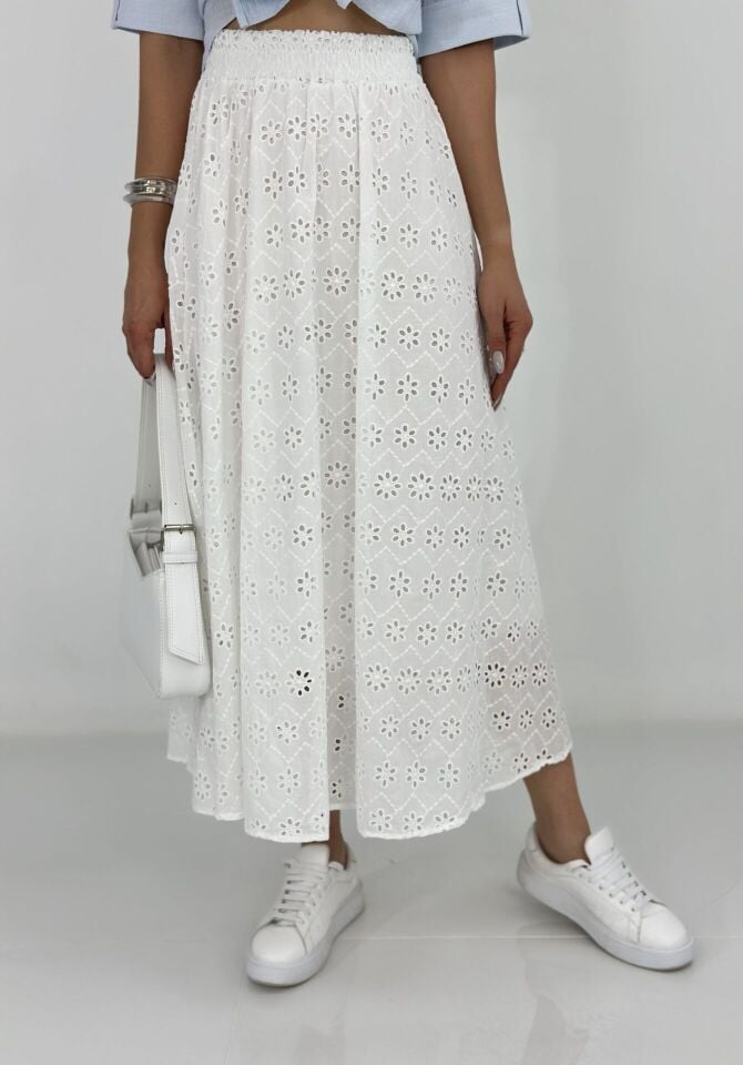 Beyaz Fistolu Maxi Etek