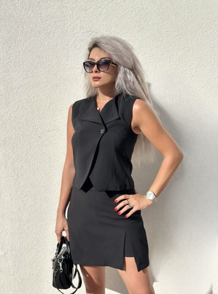 Siyah Çift Düğme Yelek