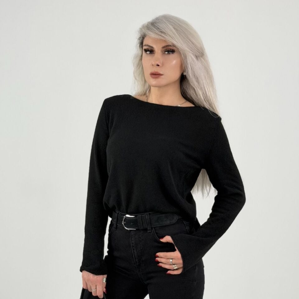 Siyah Yumoş İnce Triko Bluz