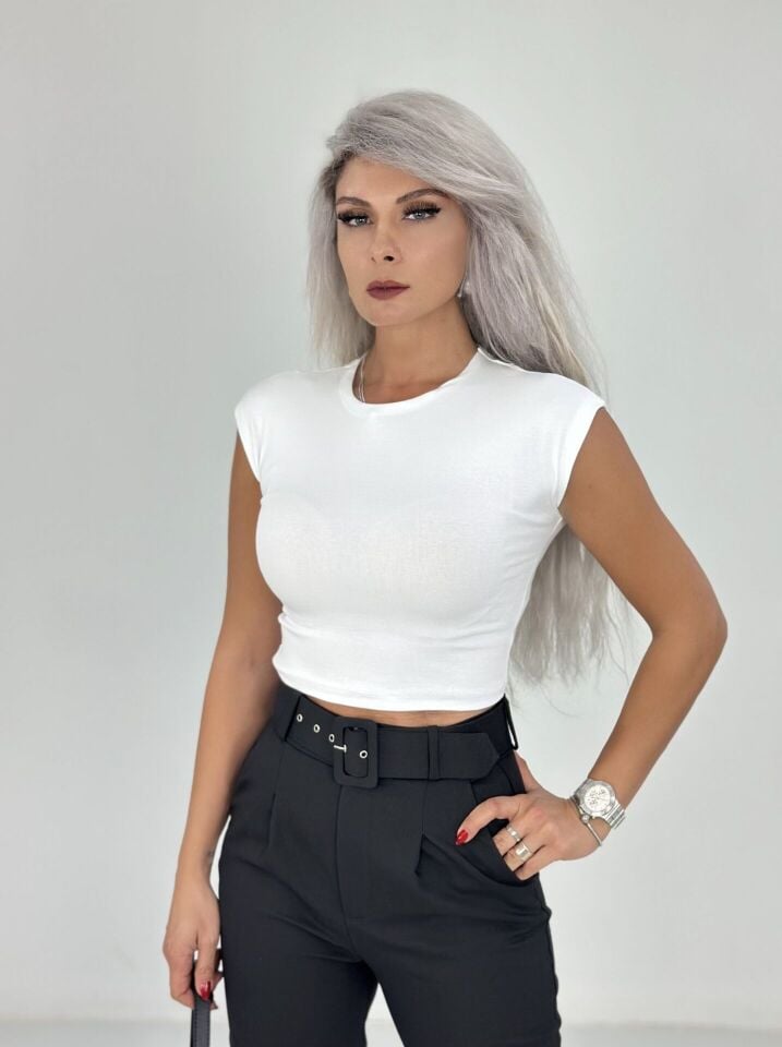 Siyah Kalın Kemerli Havuç Pantolon