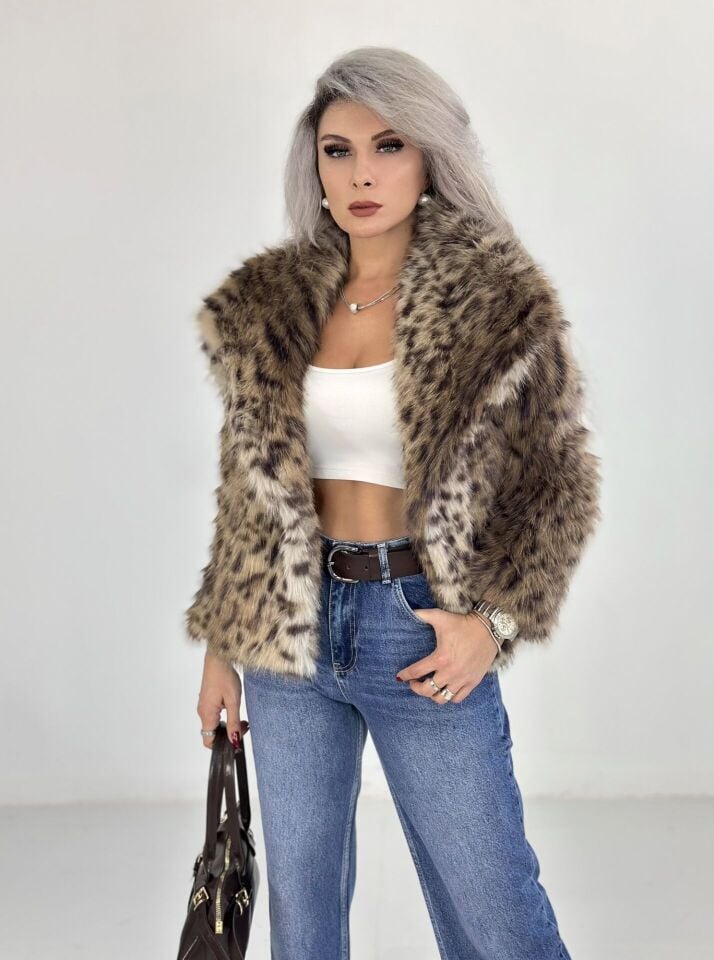 Leopar Desen Geniş Yaka Kürk Ceket