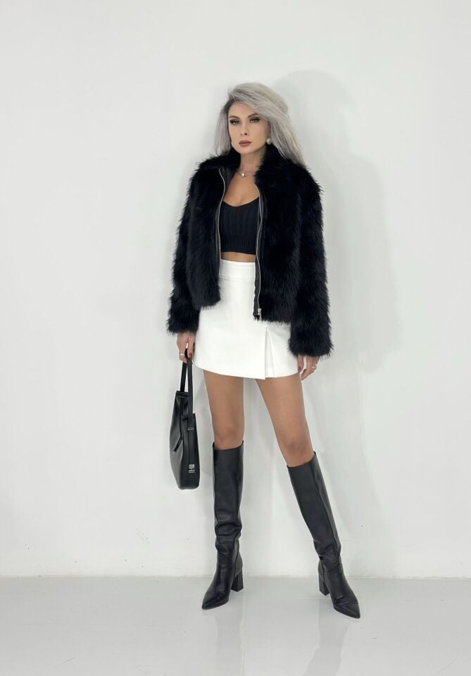 Siyah Fermuarlı Kısa Kürk Ceket