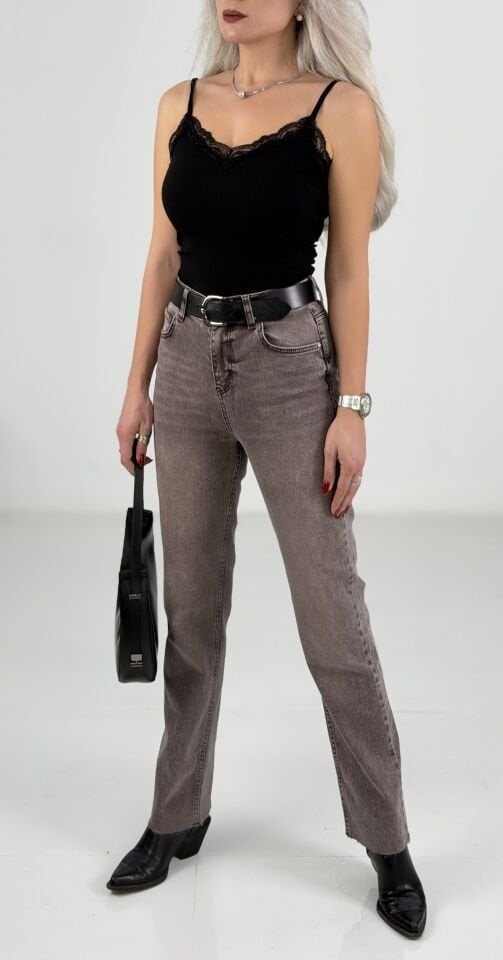 Kahve Yıkamalı Mom Fit Jean