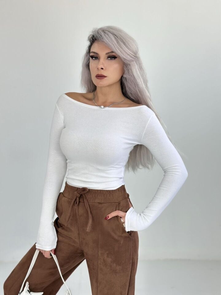 Beyaz Kayık Yaka Yumoş Body