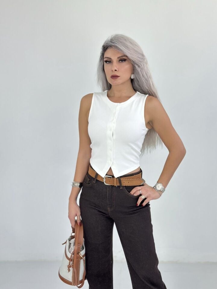 Beyaz Çift Kat Penye Düğmeli Yelek