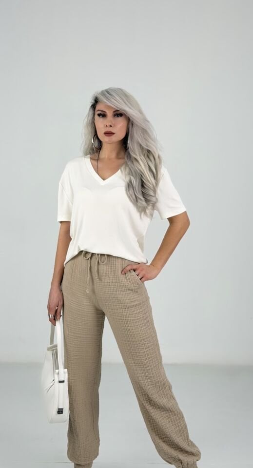 Beyaz V Yaka Modal Kumaş Salaş Tshirt