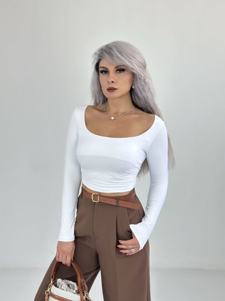 Beyaz Geniş Yaka Uzun Kol Body