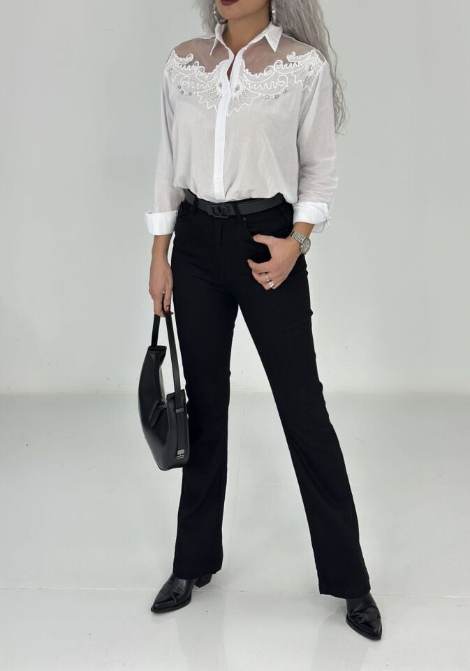 Beyaz Yaka Transparan Taşlı Pamuklu Gömlek