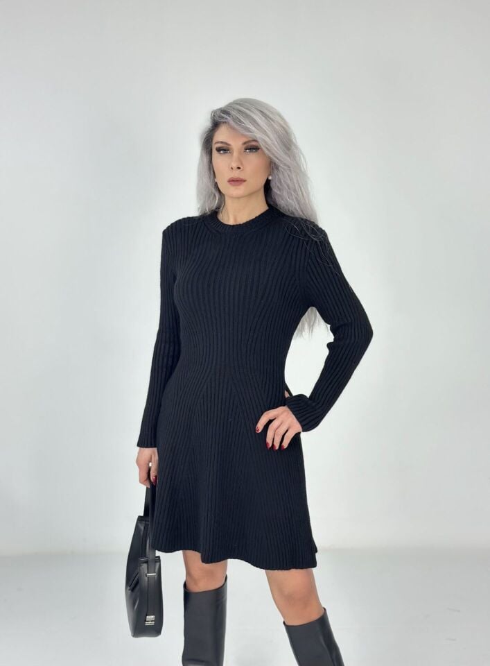 Siyah Uzun Kollu Mini Boy Triko Elbise