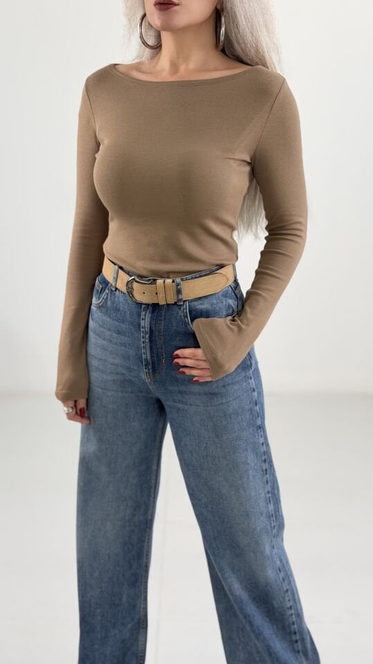 Camel Kayık Yaka Likralı Body Bluz