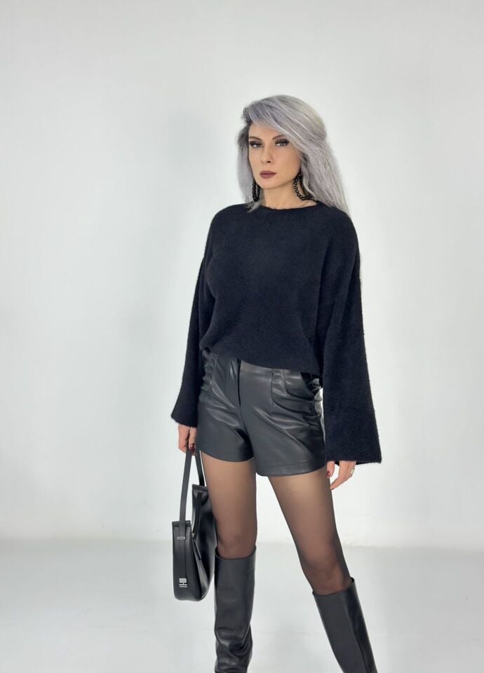 Siyah Bisiklet Yaka Yumoş Uzun Kazak