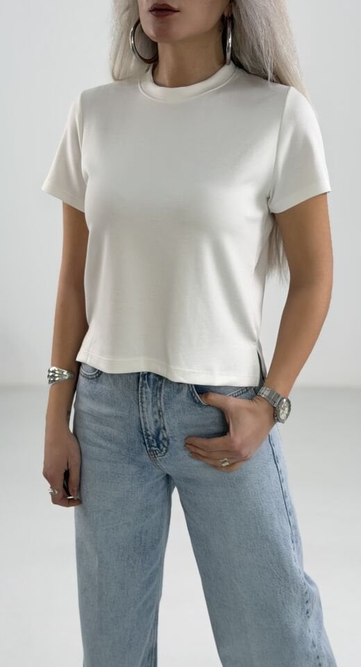 Beyaz Bisiklet Yaka Pamuklu Penye Tshirt