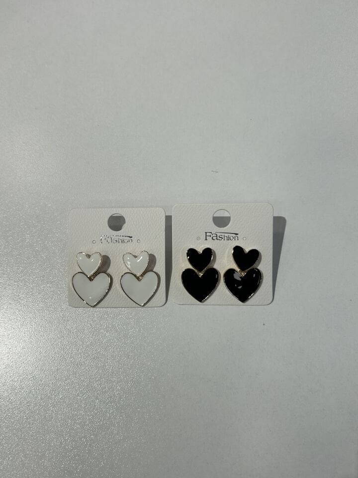 Beyaz Minimal Çift Kalp Parlak Küpe