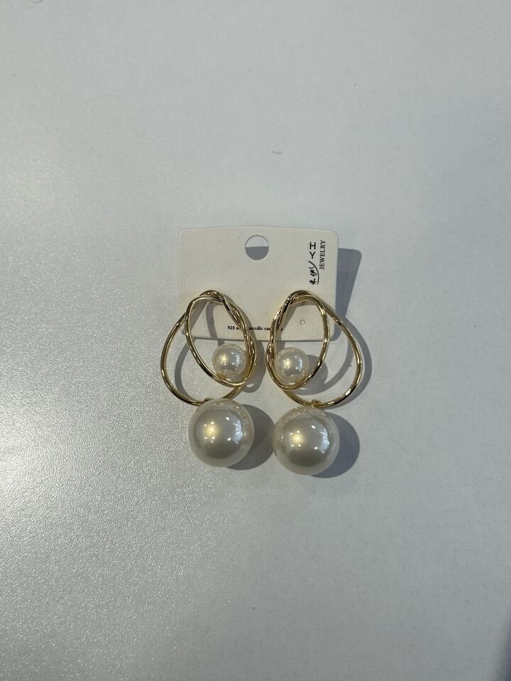 Gold Halka & İnci Sallantılı Küpe