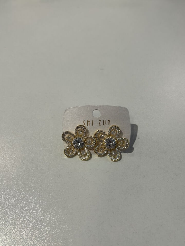 Gold Taş İşlemeli Çiçek Form Abiye Küpe