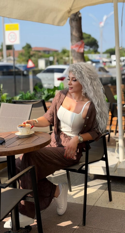 Kahverengi Dokulu Gömlek Pantolon Takım