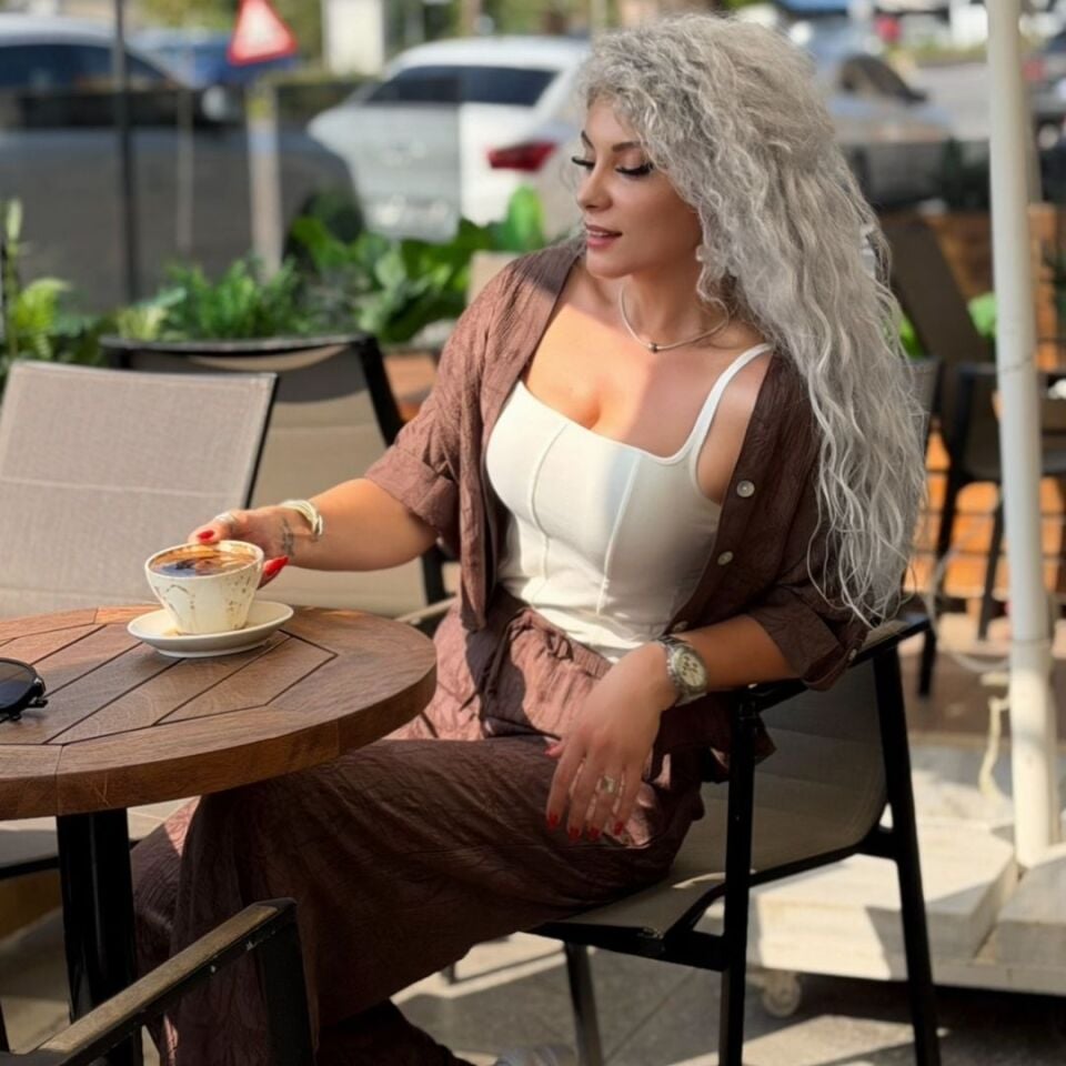 Kahverengi Dokulu Gömlek Pantolon Takım
