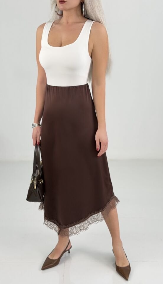 Kahverengi Dantel Detay Saten Midi Etek