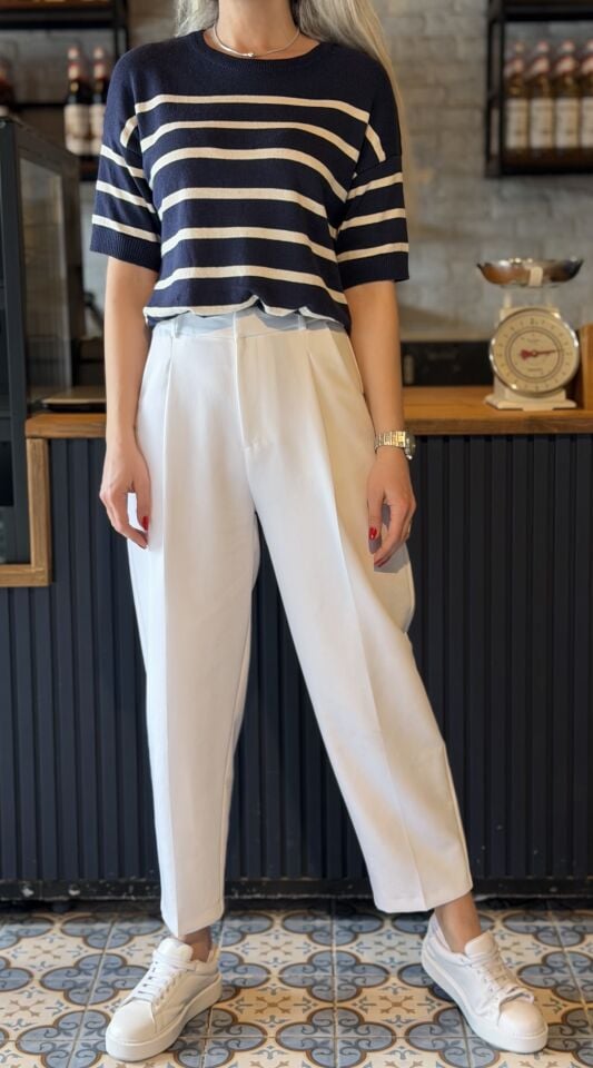 Beyaz Kemerli Havuç Pantolon