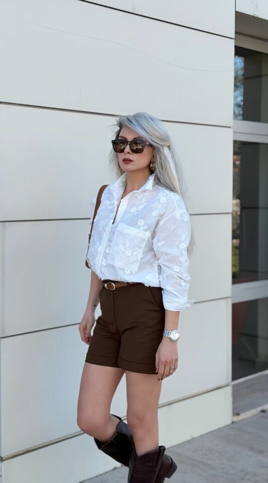 Beyaz Güpür Çicek Detaylı Gömlek