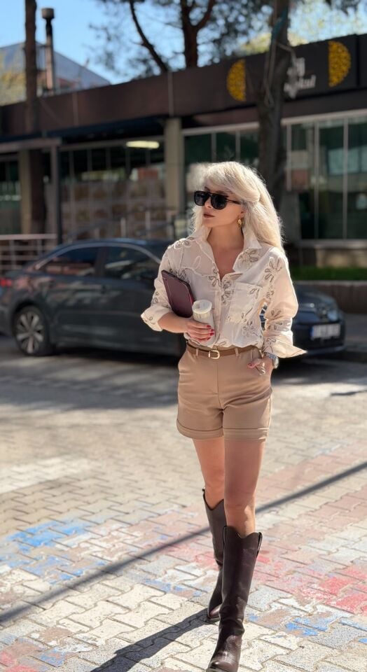 Açık Kahaverengi İnce Kemerli Yüksek Bel Şort