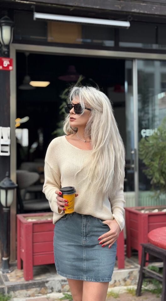 Bej V Yaka Uzun Kollu Triko Bluz