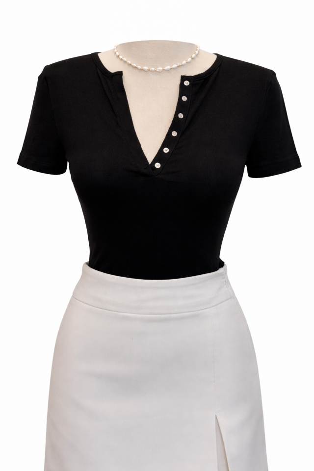 Siyah Çıtçıtlı Kısa Kollu Tshirt