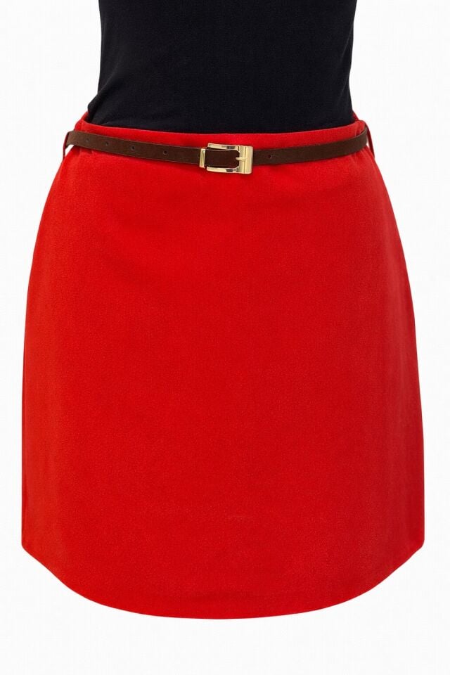 Krmızı İnce Süet Kemerli Şortlu Etek