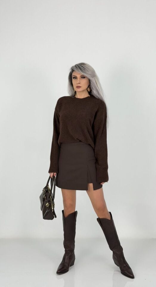 Kahve Yan Yırtmaç Etek Görünümlü Şort Etek