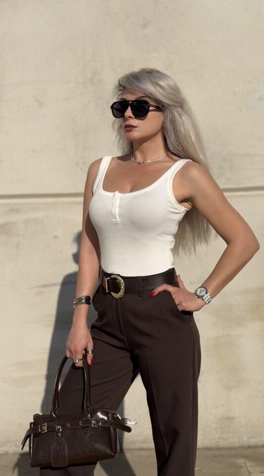 Ekru Düğmeli Atlet Bluz