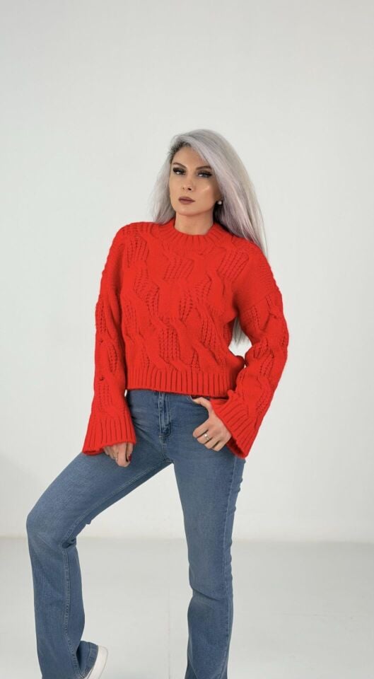 Kırmızı Saç Örgü Desenli Triko Kazak