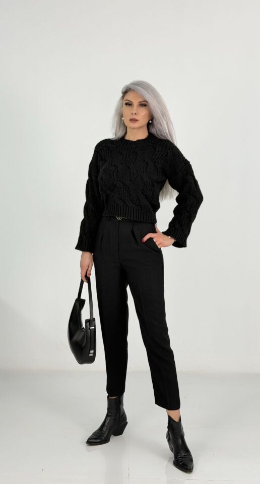 Siyah Yüksek Bel Havuç Kesim Kumaş Pantolon