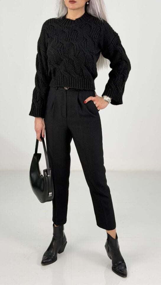 Siyah Yüksek Bel Havuç Kesim Kumaş Pantolon