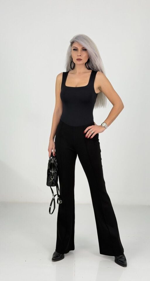 Siyah Kare Yaka Bodysuit