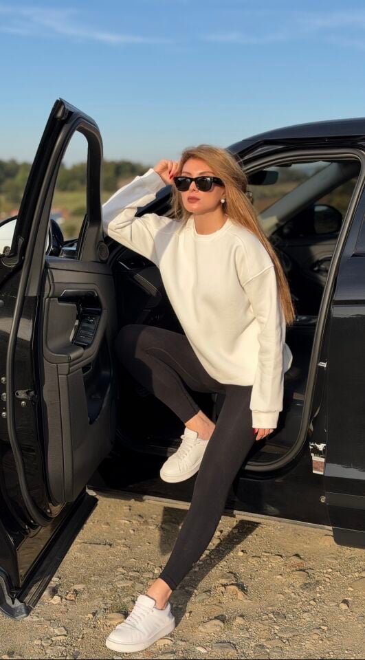 Beyaz İçi Polarlı Kalın Bisiklet Yaka Sweatshirt