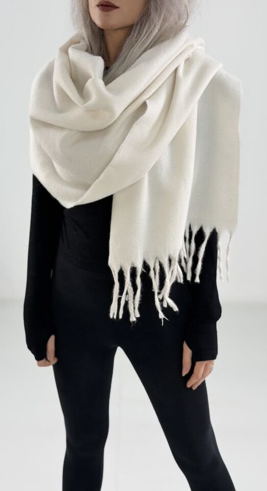 Beyaz Püsküllü Kalın Dokulu Yumoş Kışlık Şal