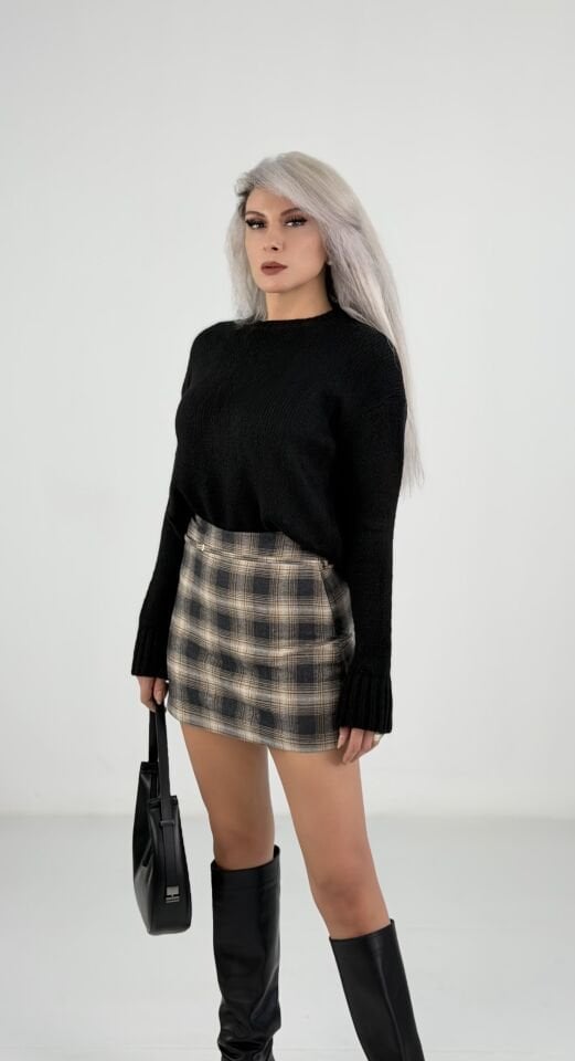 Siyah Bisiklet Yaka Triko Kazak