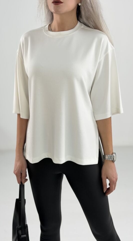 Beyaz Oversize Basic Kısa Kollu T-Shirt