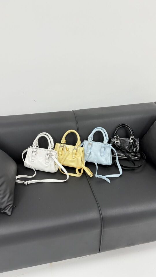 Siyah Kadın Mini El ve Omuz Çantası – Çapraz Askılı Şık Günlük Çanta