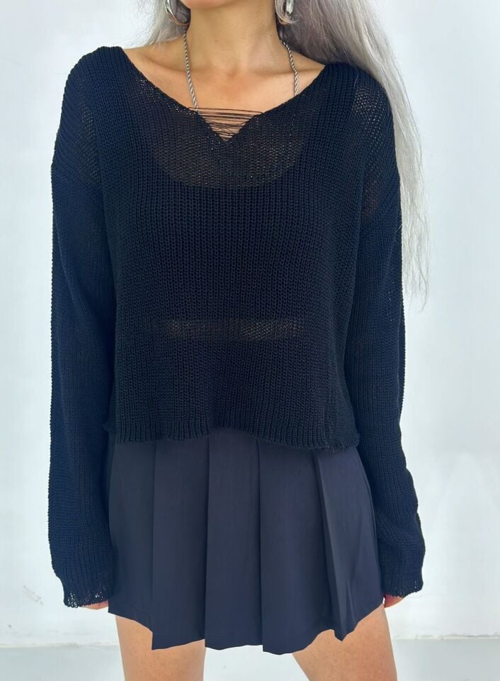 Siyah V Yaka Merserize Salaş Triko