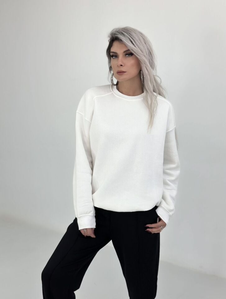 Beyaz Şardonlu Rahat Kalıp Sweatshirt